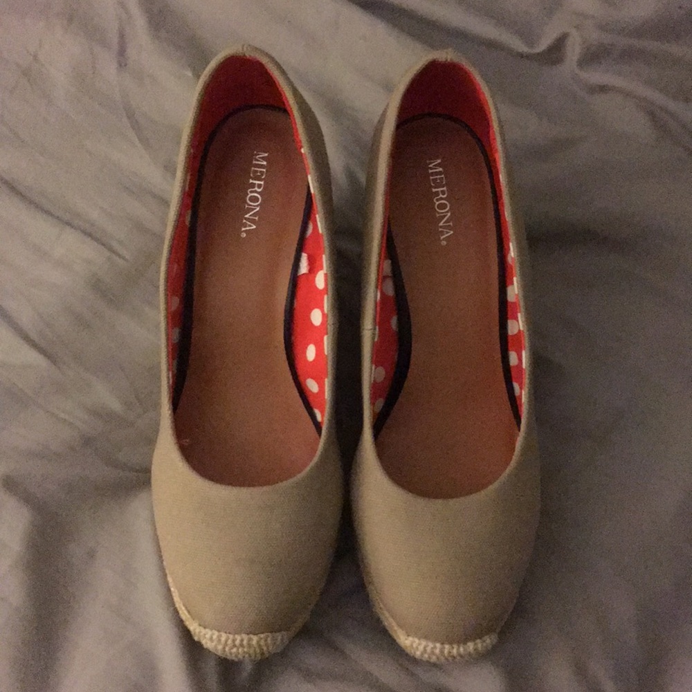 Beautiful Wedges!!❤️❤️ - Picture 2 of 2